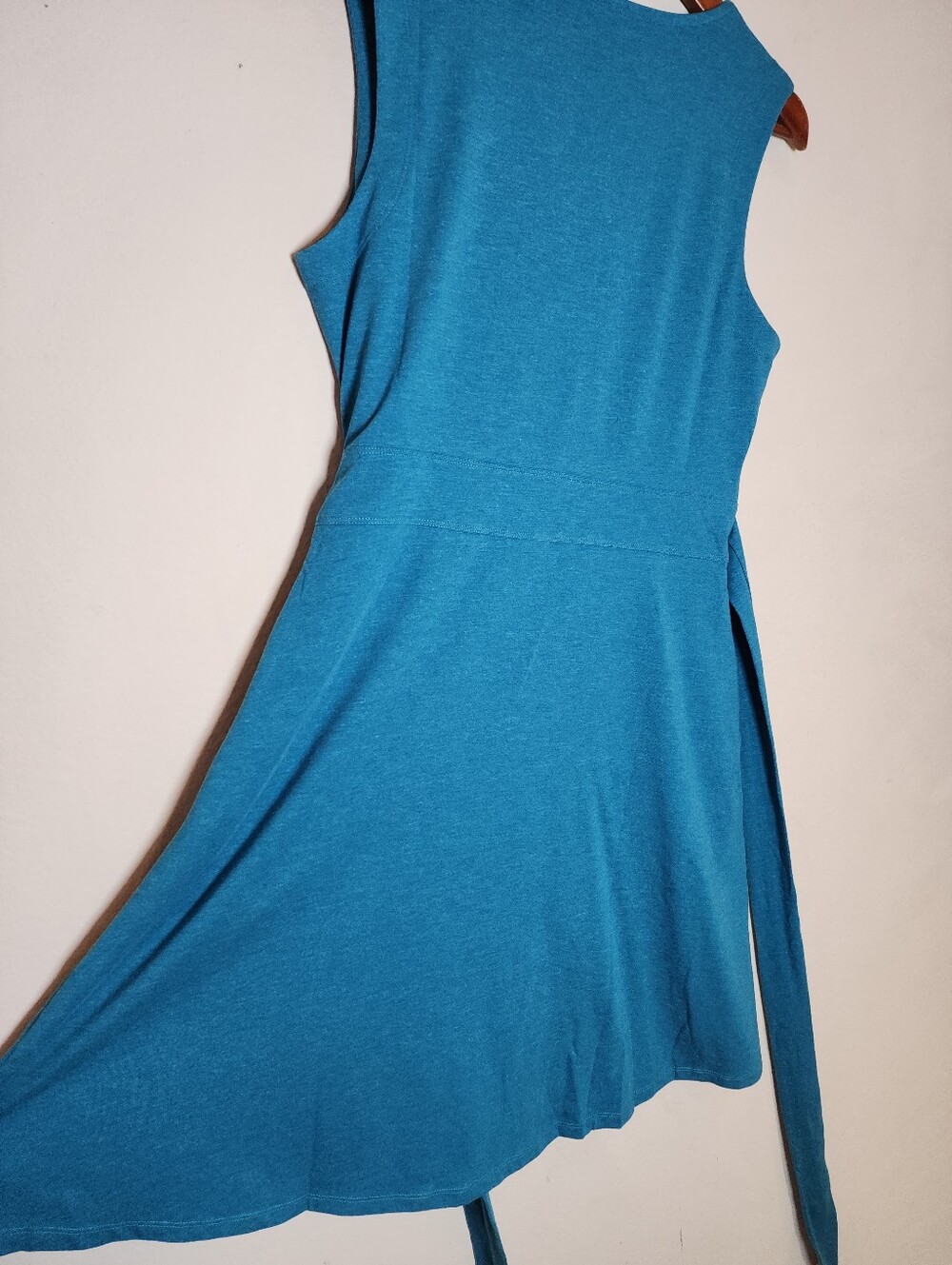 NWT Toad&Co Blue Surplice Sleeveless Tie Waist Dress Pockets Organic Cotton Sz M - Picture 12 of 16